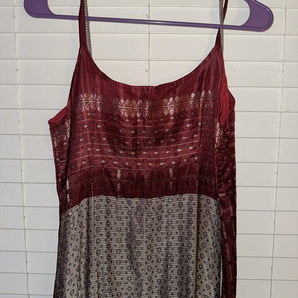 Indian Women's Silk Sleeveless Dress Red Gold Embroidered Size Medium